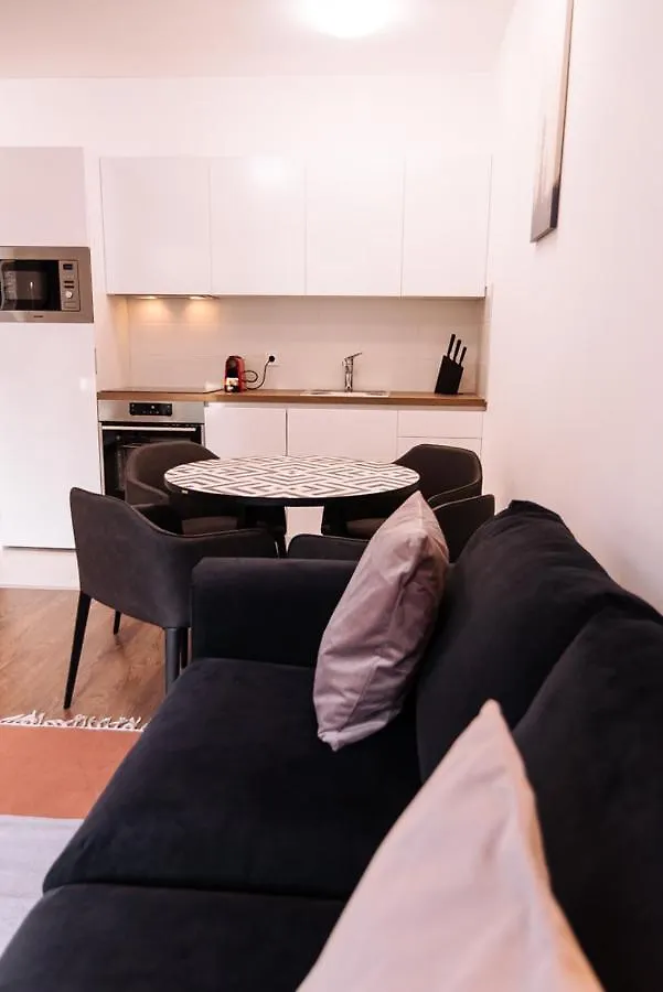B 204, Apartments In The Heart Of بودابست 0*,  المجر