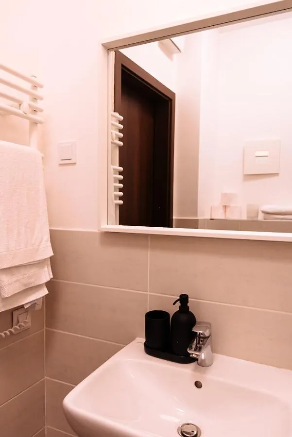 B 204, Apartments In The Heart Of Budapest Ungarn